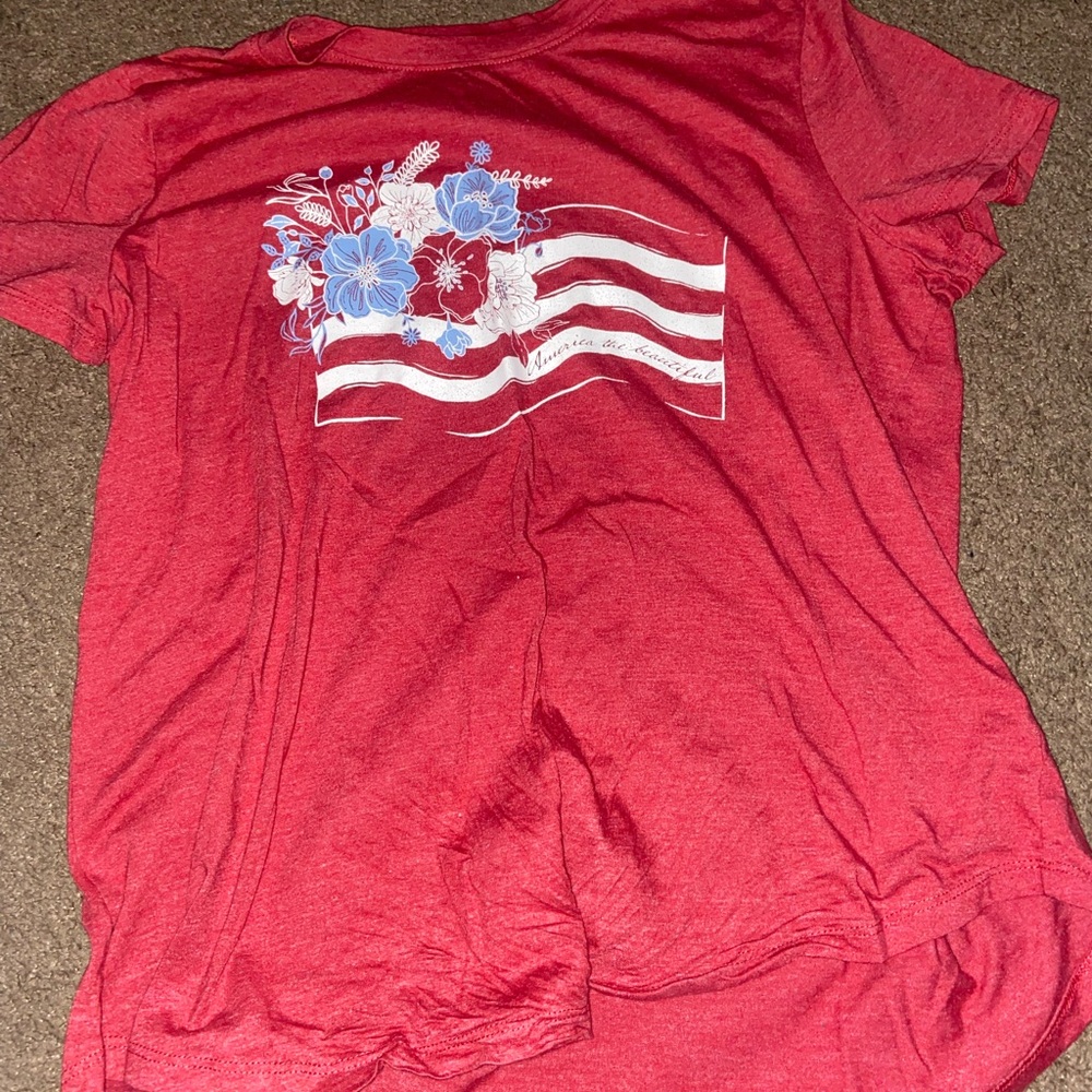 Maurices Red Short Sleeve Tee with Floral Flag Design